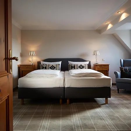 Gaestehaus Warsteiner Welt Отель 3*