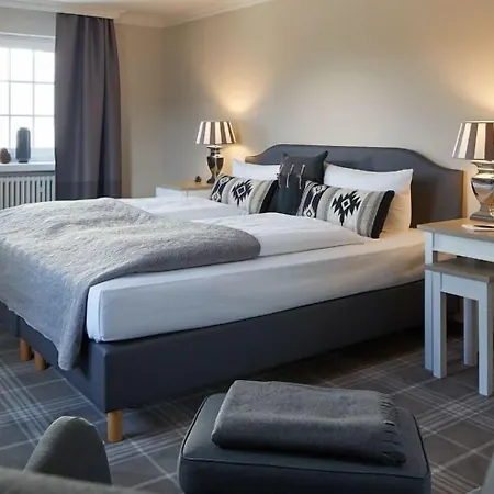 Gaestehaus Warsteiner Welt Отель 3*