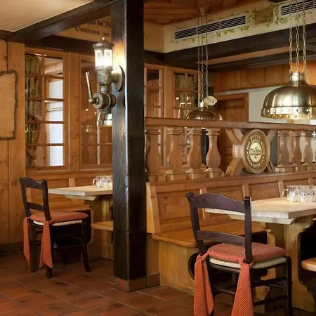 Gaestehaus Warsteiner Welt Отель 3*