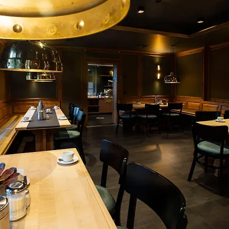 Szálloda Gaestehaus Warsteiner Welt