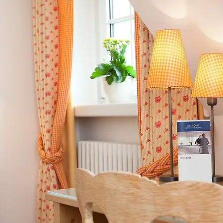 Gaestehaus Warsteiner Welt Отель