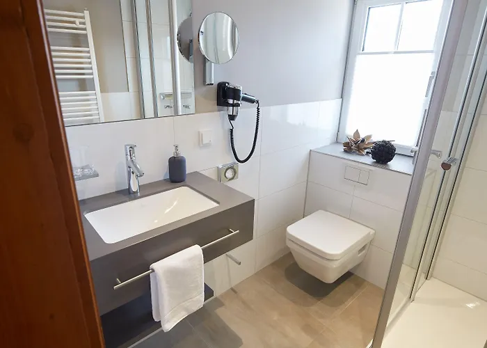 Gaestehaus Warsteiner Welt 3* 瓦尔施泰因